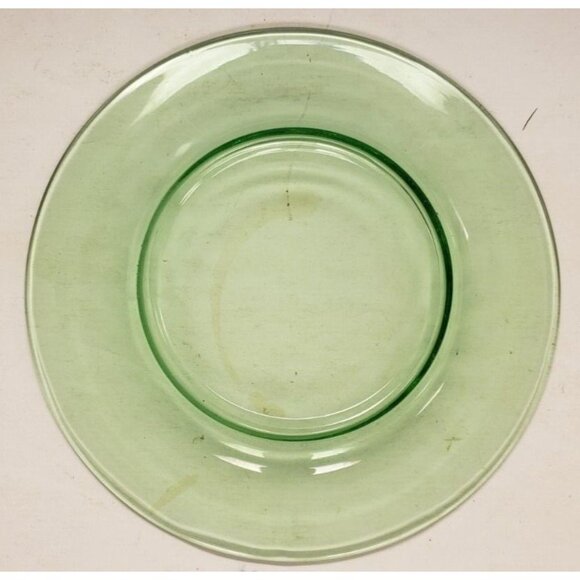 Uranium Glass Plate- 8" - Picture 2 of 3